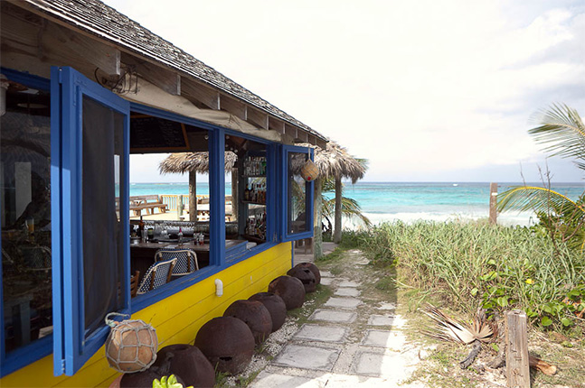 tippys beachfront restaurants